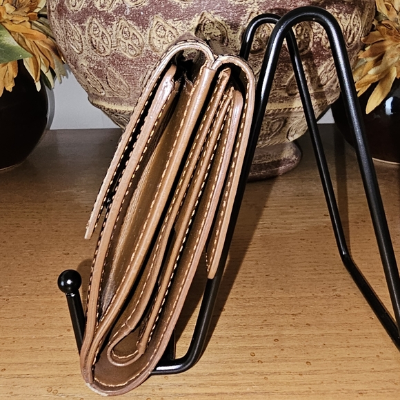 Louis Vuitton Monogram Vernis Leather Wallet, bronze.. EUC - Picture 3 of 9